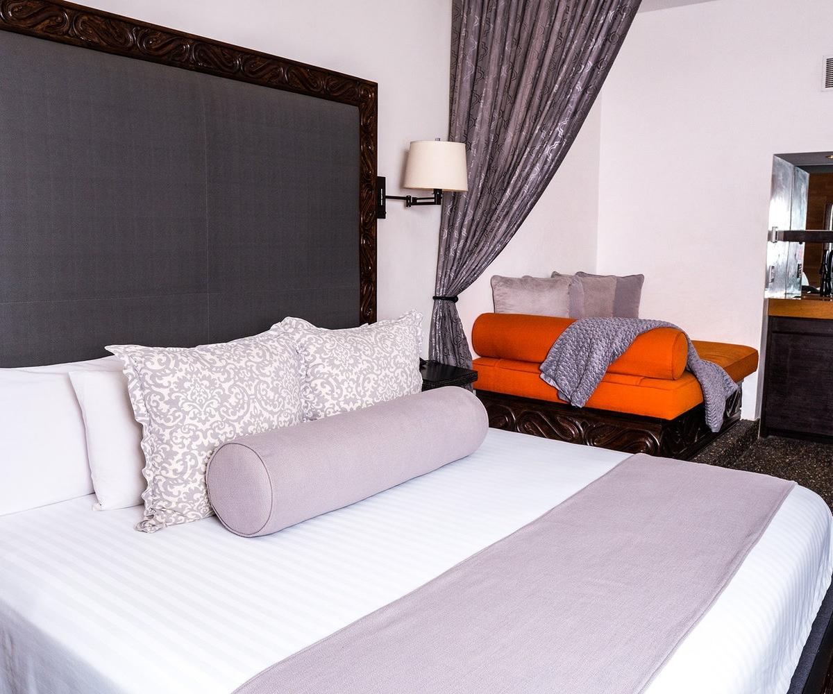 Hotel Bahia & House Cabo San Lucas