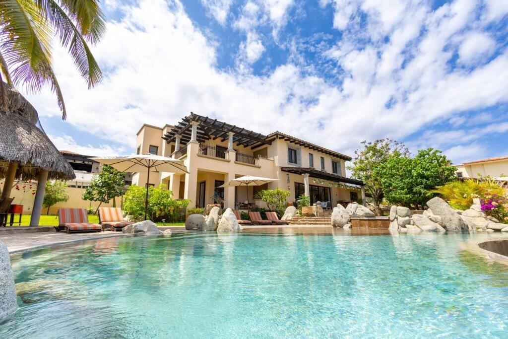 Fully Staffed At An Incomparable Rate! Villa
