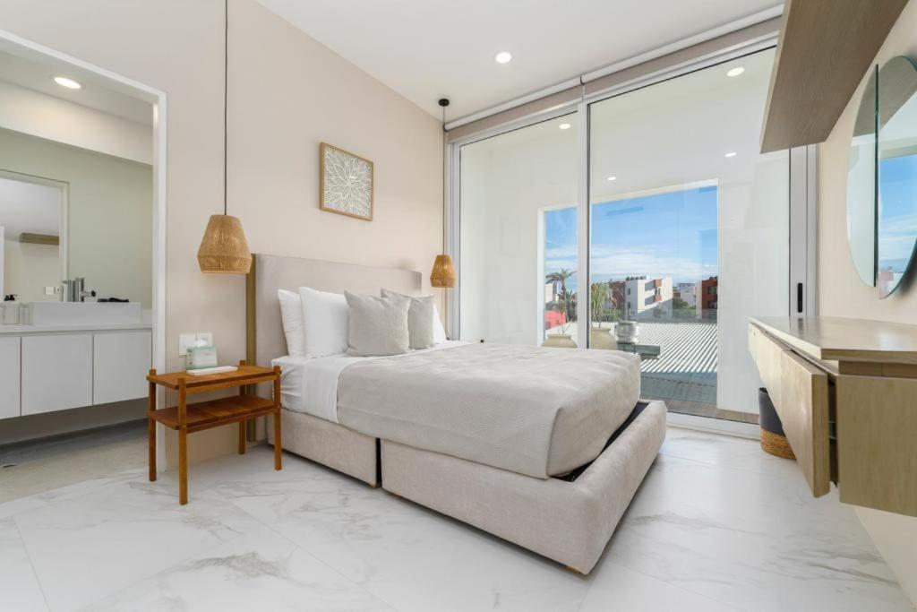 New 3br With Exceptional Location With Pool Apartamento