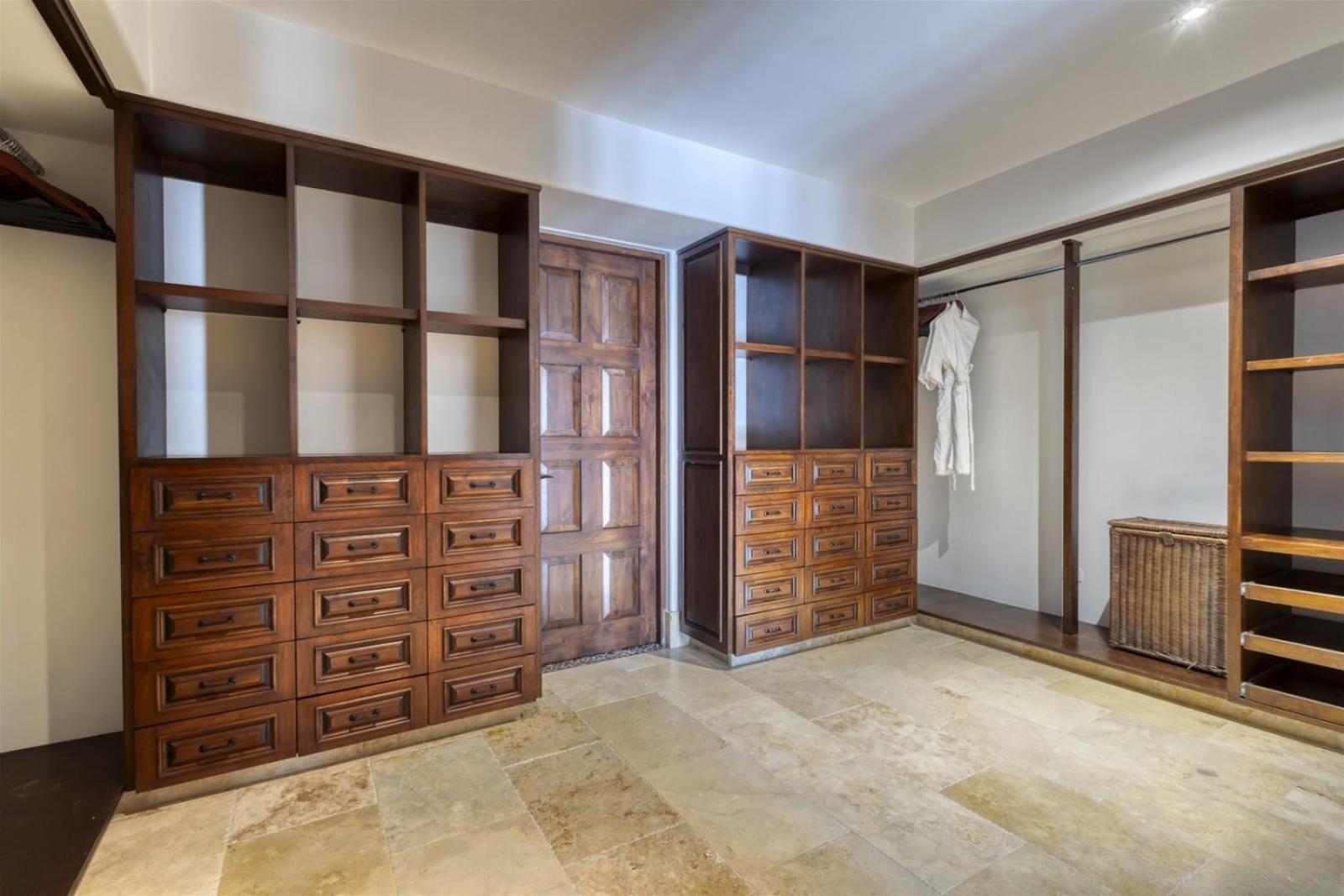 Luxury 7-bd Hacienda-style With Butler & Staff Cabo San Lucas