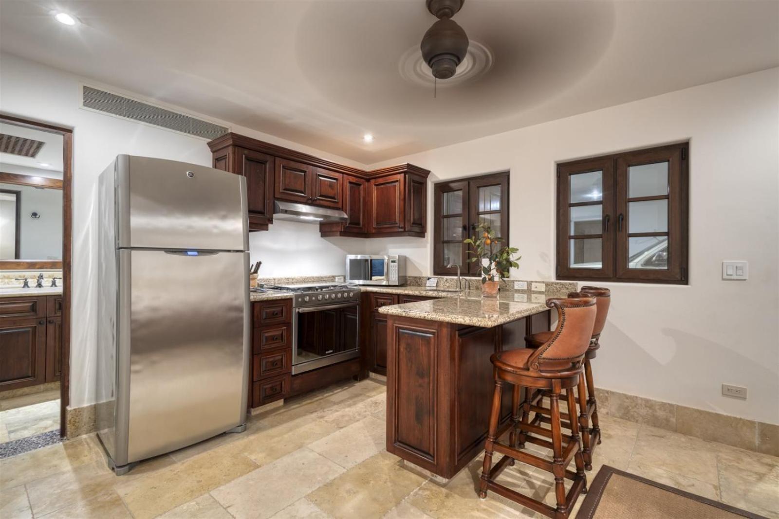 Luxury 7-bd Hacienda-style With Butler & Staff Villa *