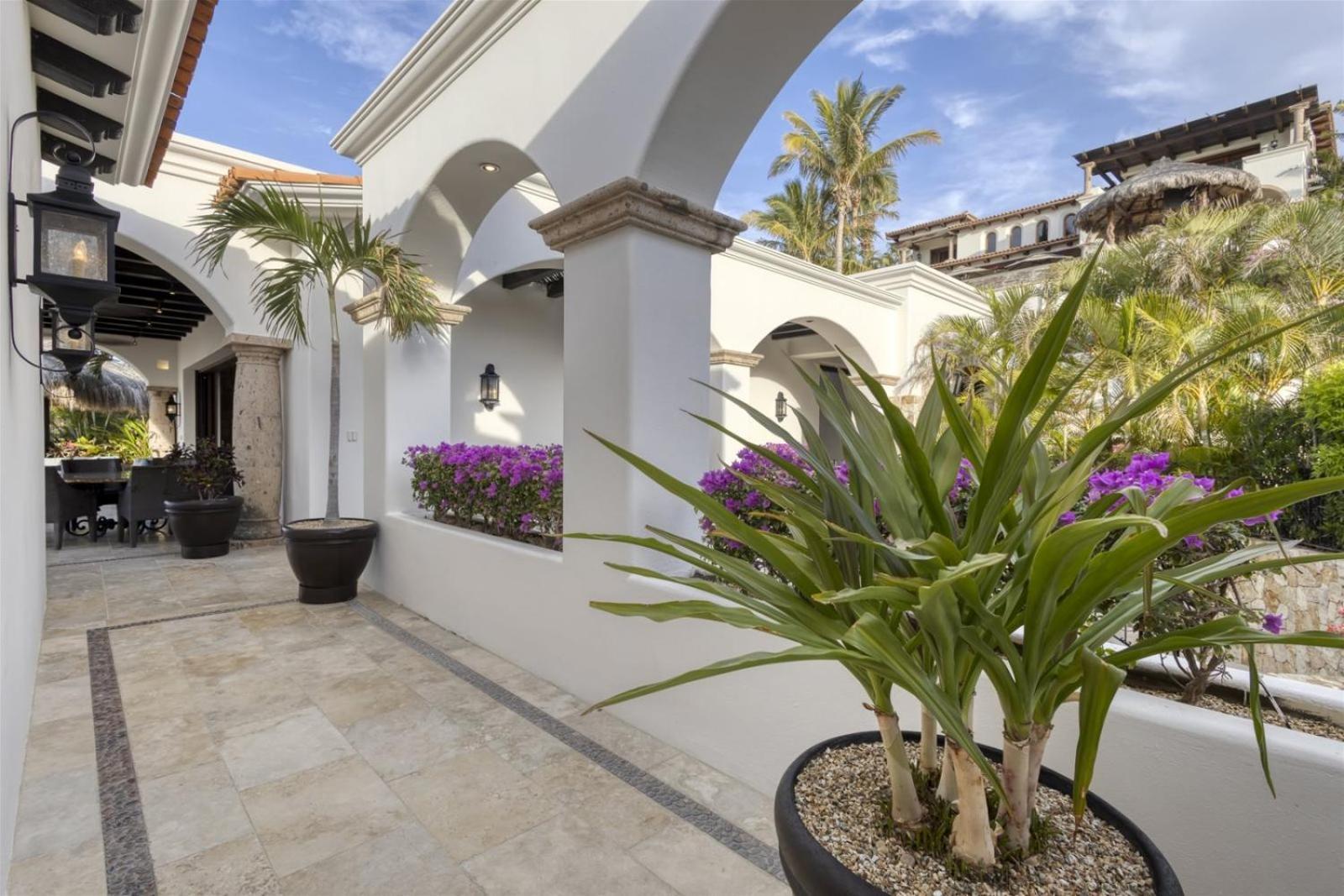 Luxury 7-bd Hacienda-style With Butler & Staff