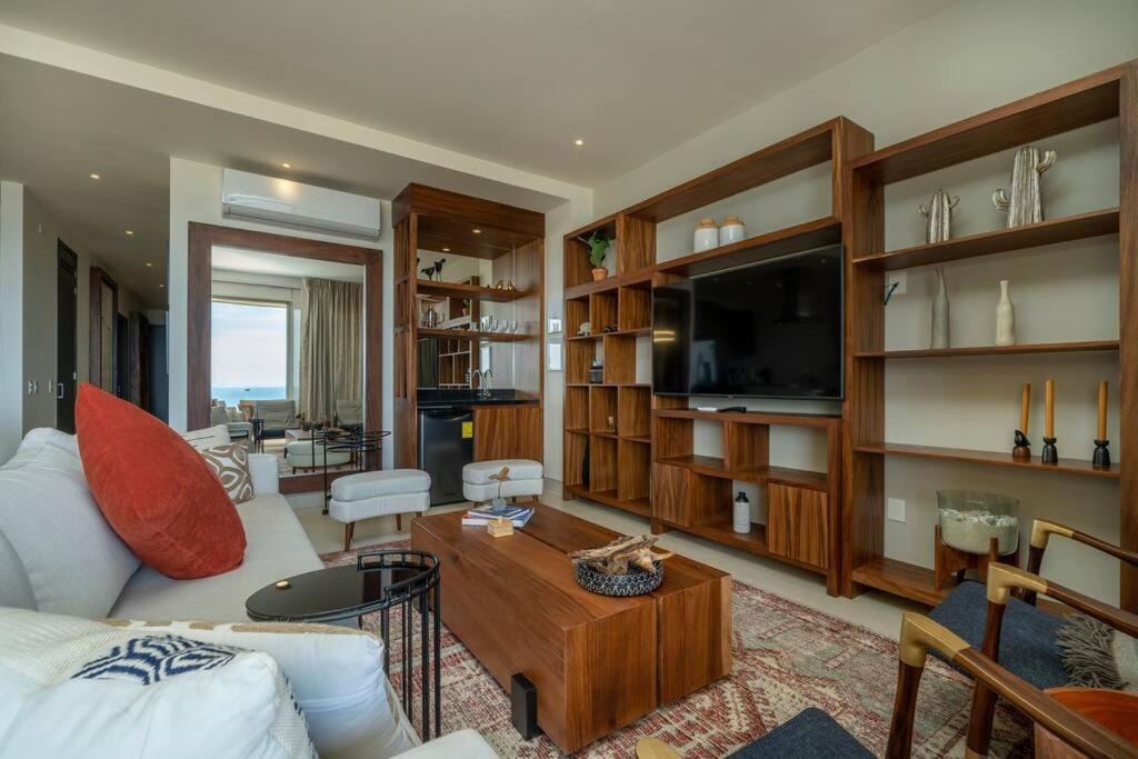Luxurious 2br Ocean View With Terrace