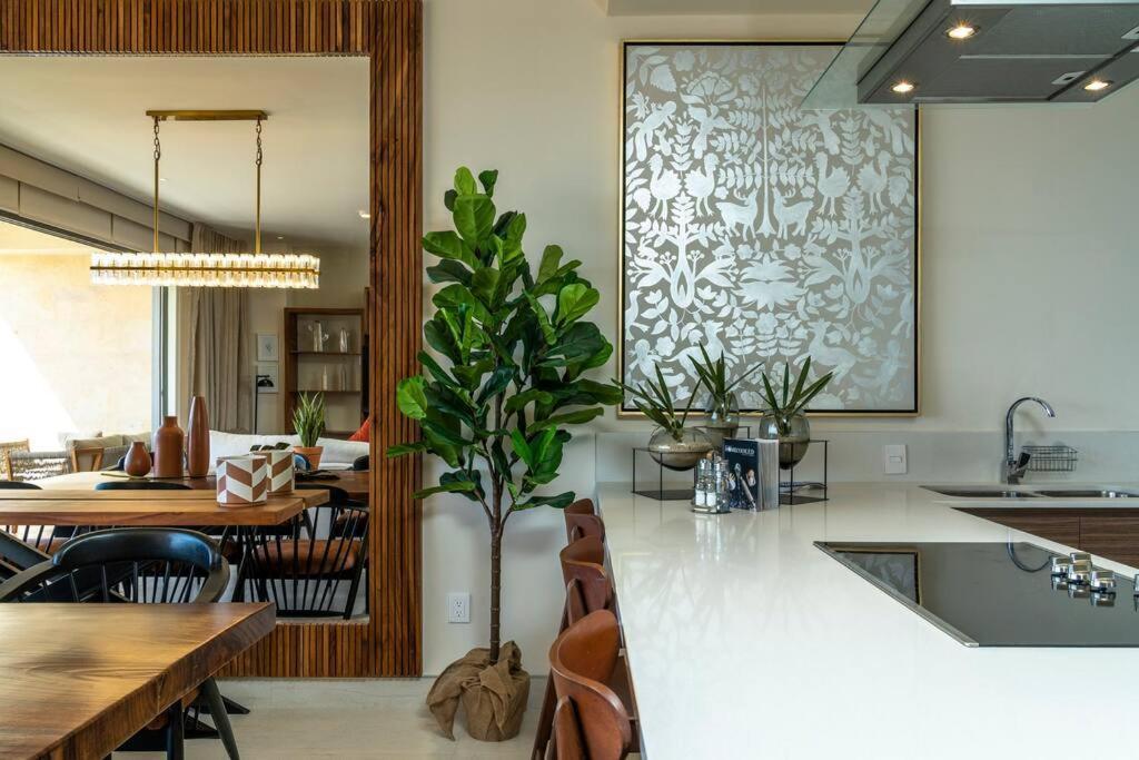 Luxurious 2br Ocean View With Terrace Apartment