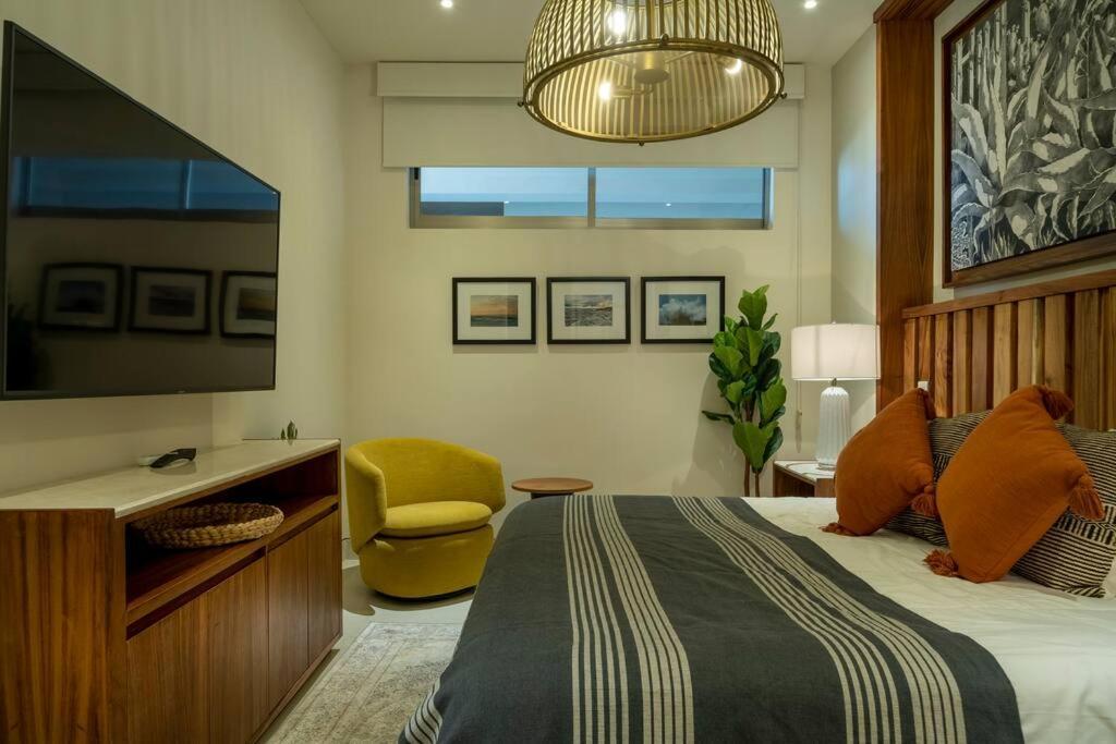 Luxurious 2br Ocean View With Terrace * Cabo San Lucas