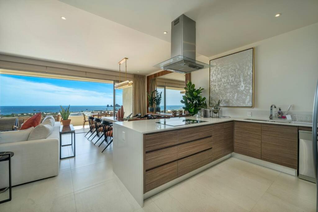 Luxurious 2br Ocean View With Terrace Apartment *