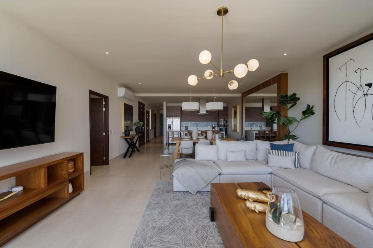 Luxurious New 3br With Ocean And Arch Views Holiday home *