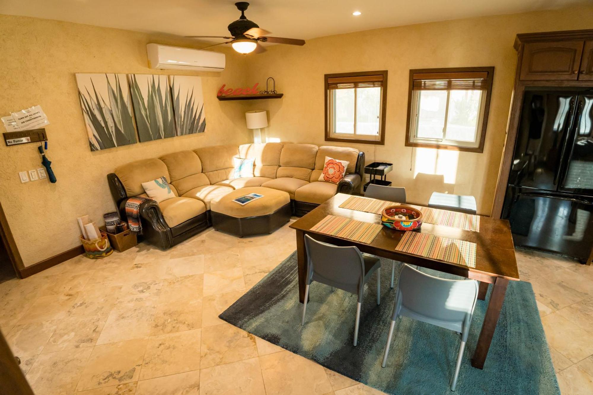 Cabo's Hidden Gem! Steps To The Marina Or Apartamento Cabo San Lucas