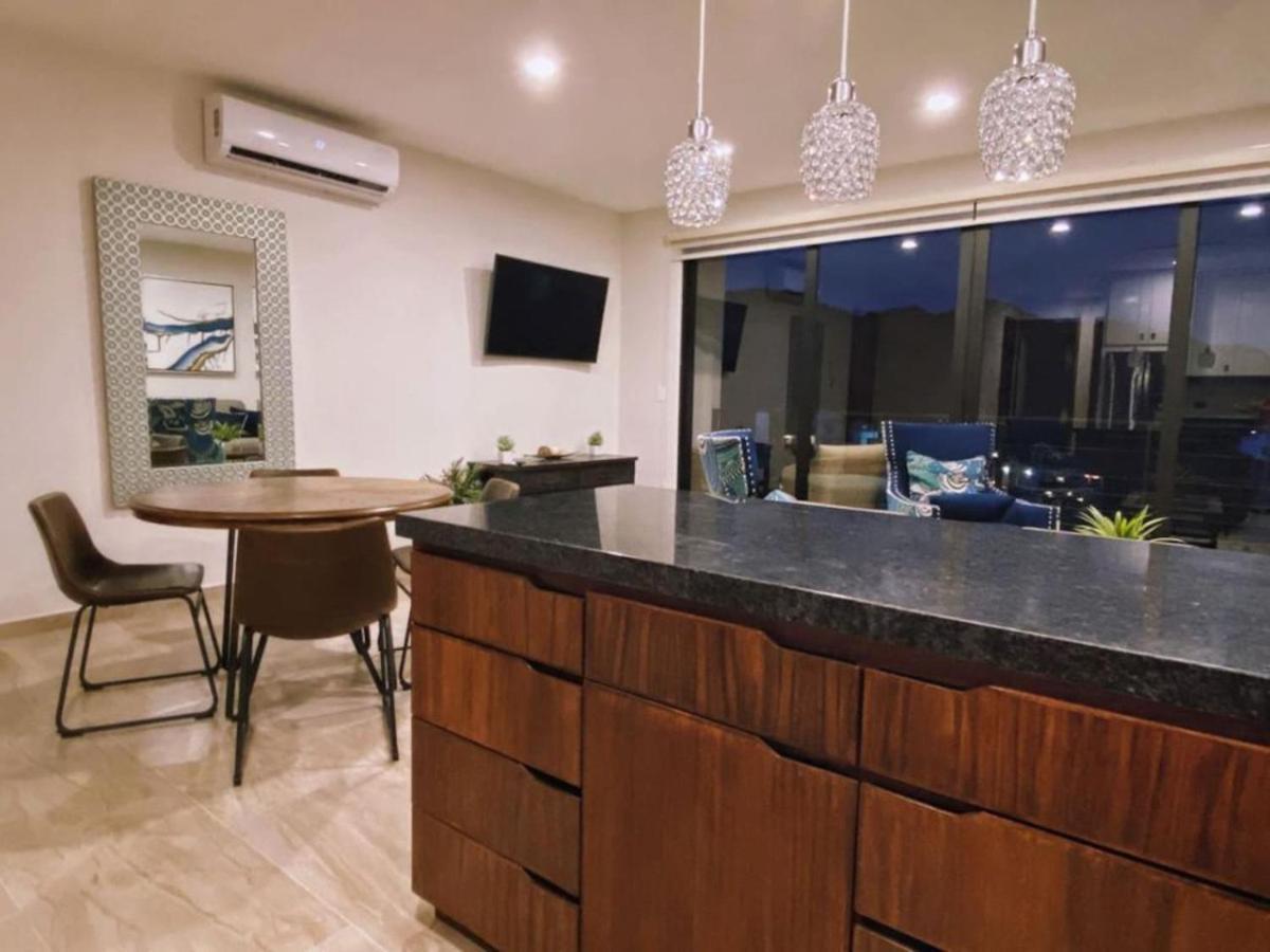 Luxury 4br 5min Cabo Downtown Pool Bbq Apartment