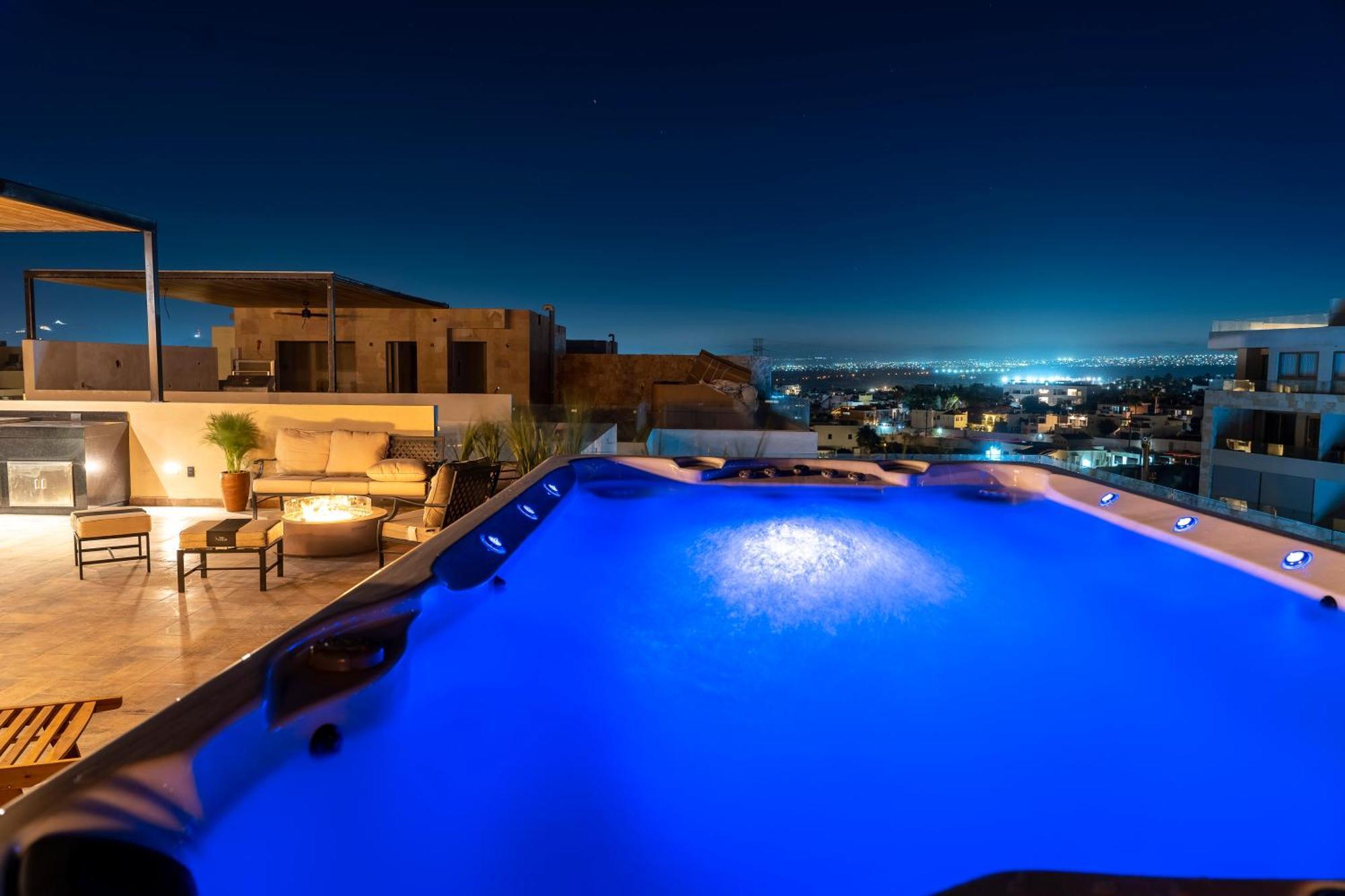 Apartment Brand New Luxury Ph With Private Pool And Views