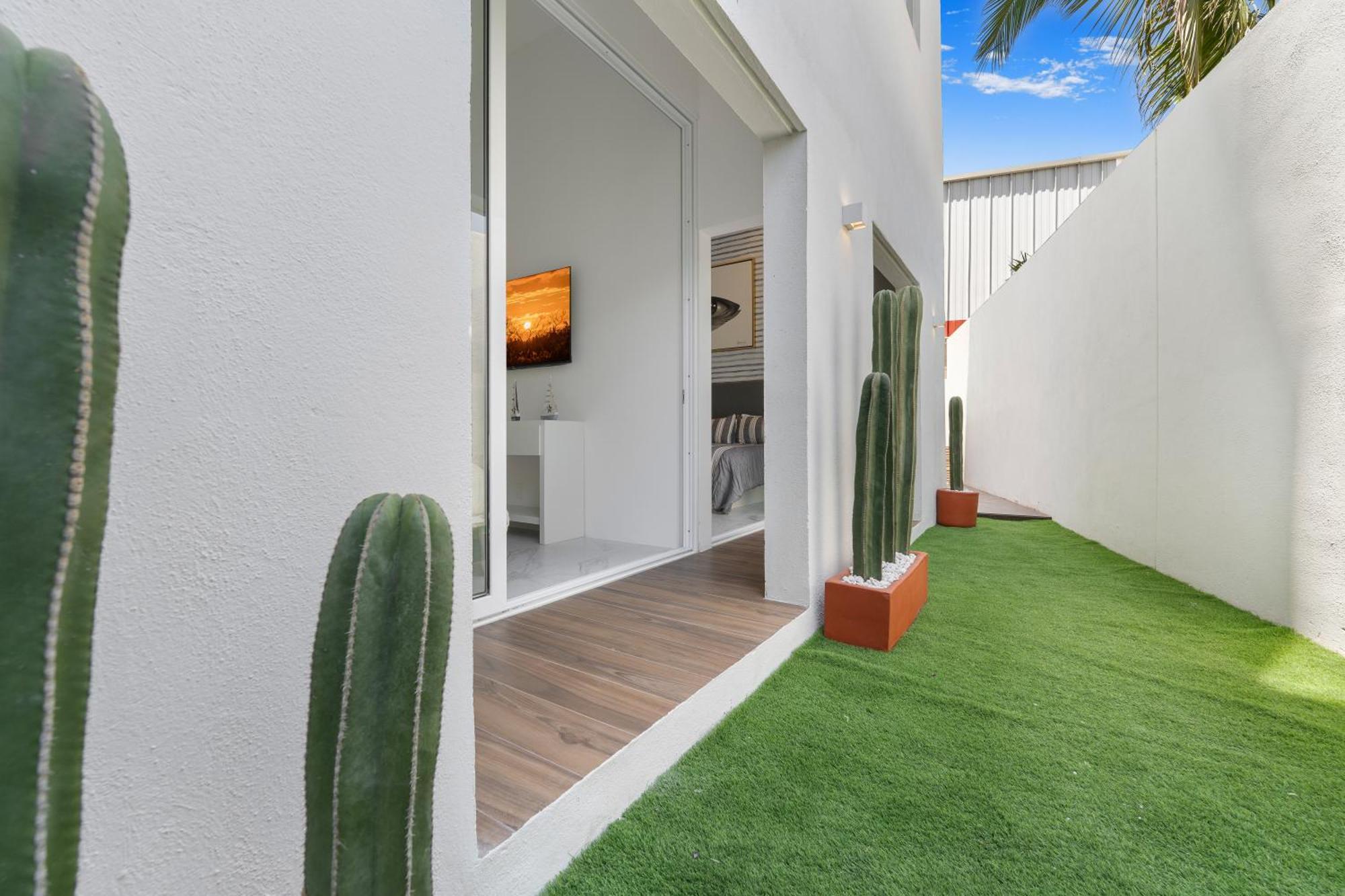 New With Private Jacuzzi In El Medano Apartment *