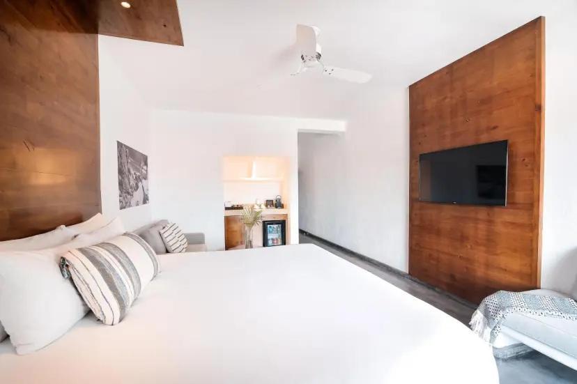Medano Beach House 4* Cabo San Lucas