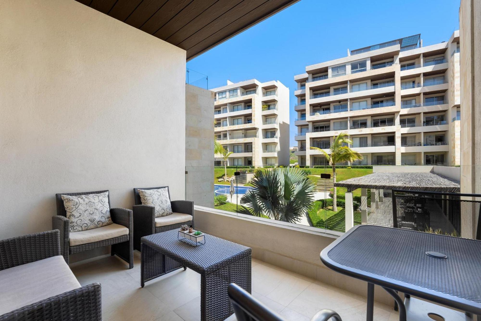 Apartment Loft Con Balcon Privado, Estacionamiento Gratis - Un Oasis En Cabos *