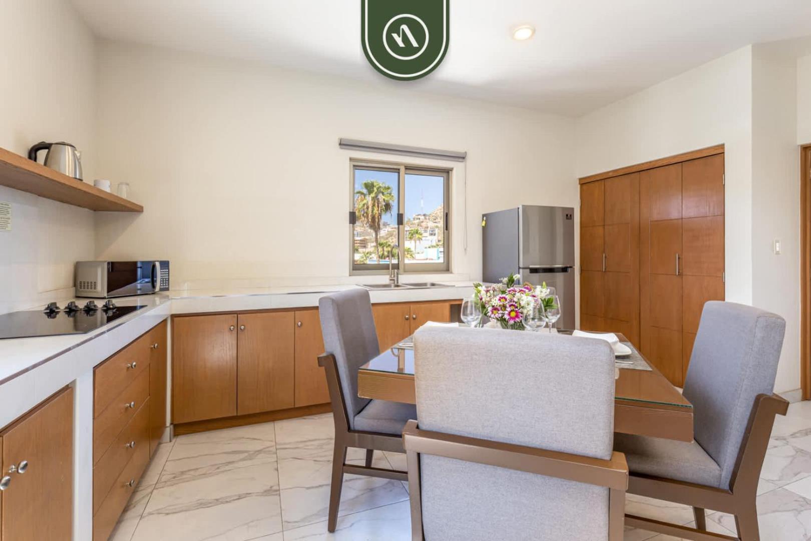 1br With King Bed - Rooftop Pool - Near Downtown Apartment *