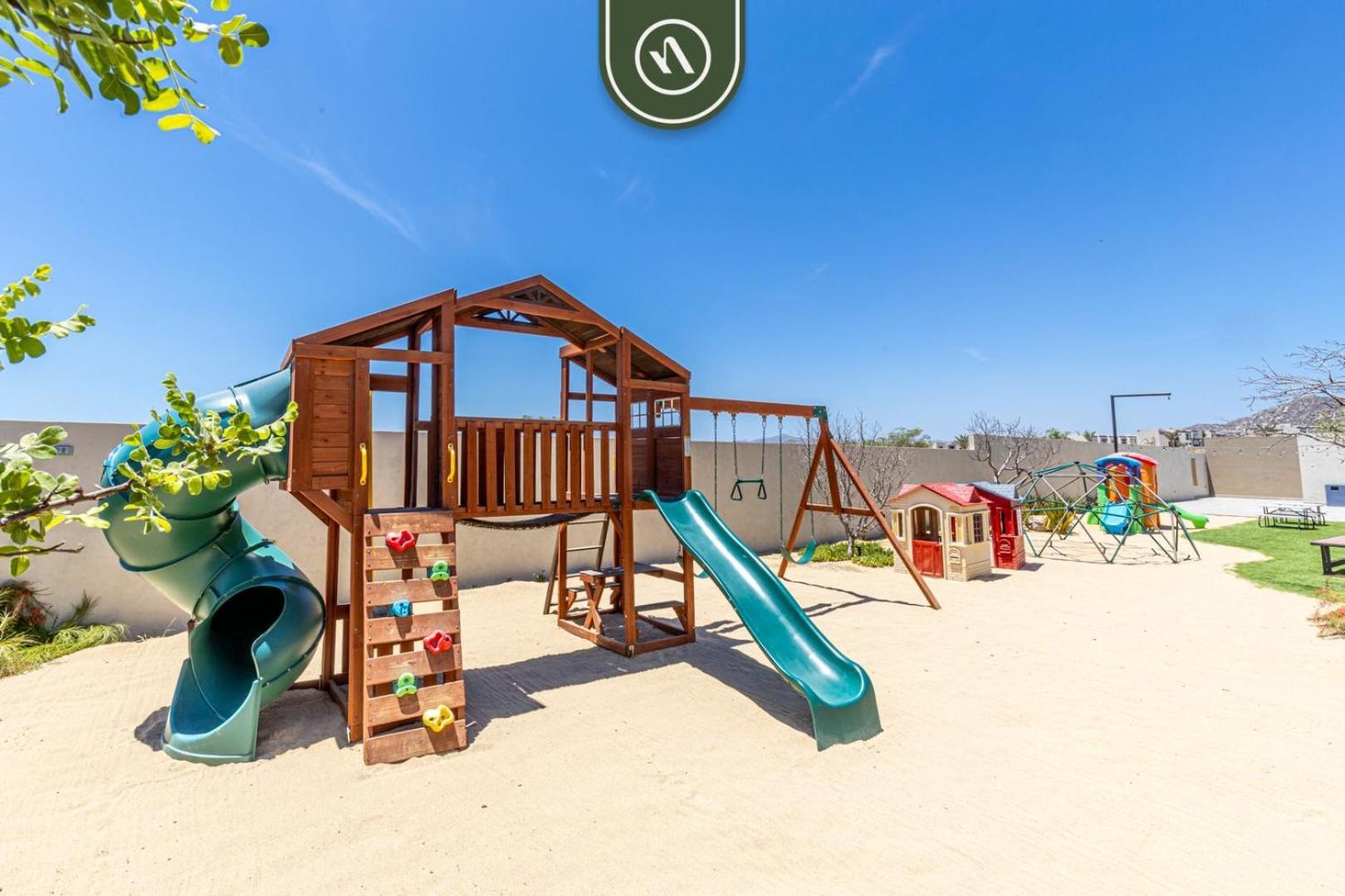 Apartment 2br In Camino Del Mar - Private Rooftop Cabo San Lucas