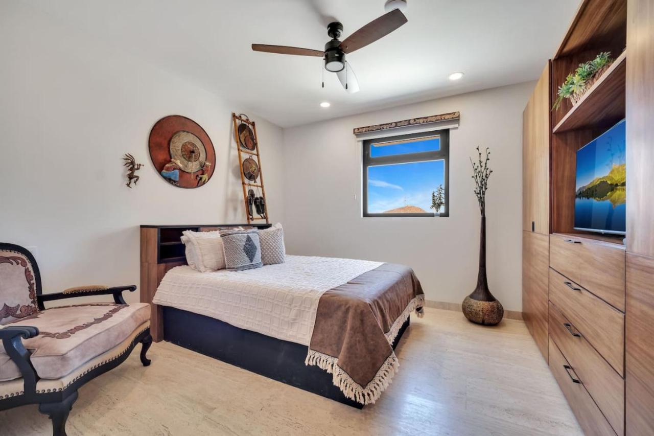 Holiday home 3bd-3ba Overlooking Quivira Above Sunset *