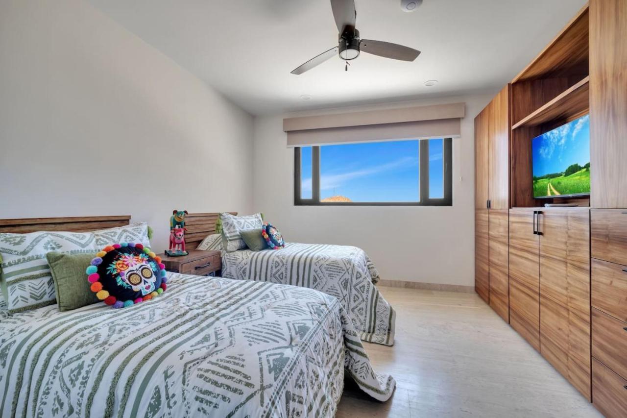 Holiday home 3bd-3ba Overlooking Quivira Above Sunset *