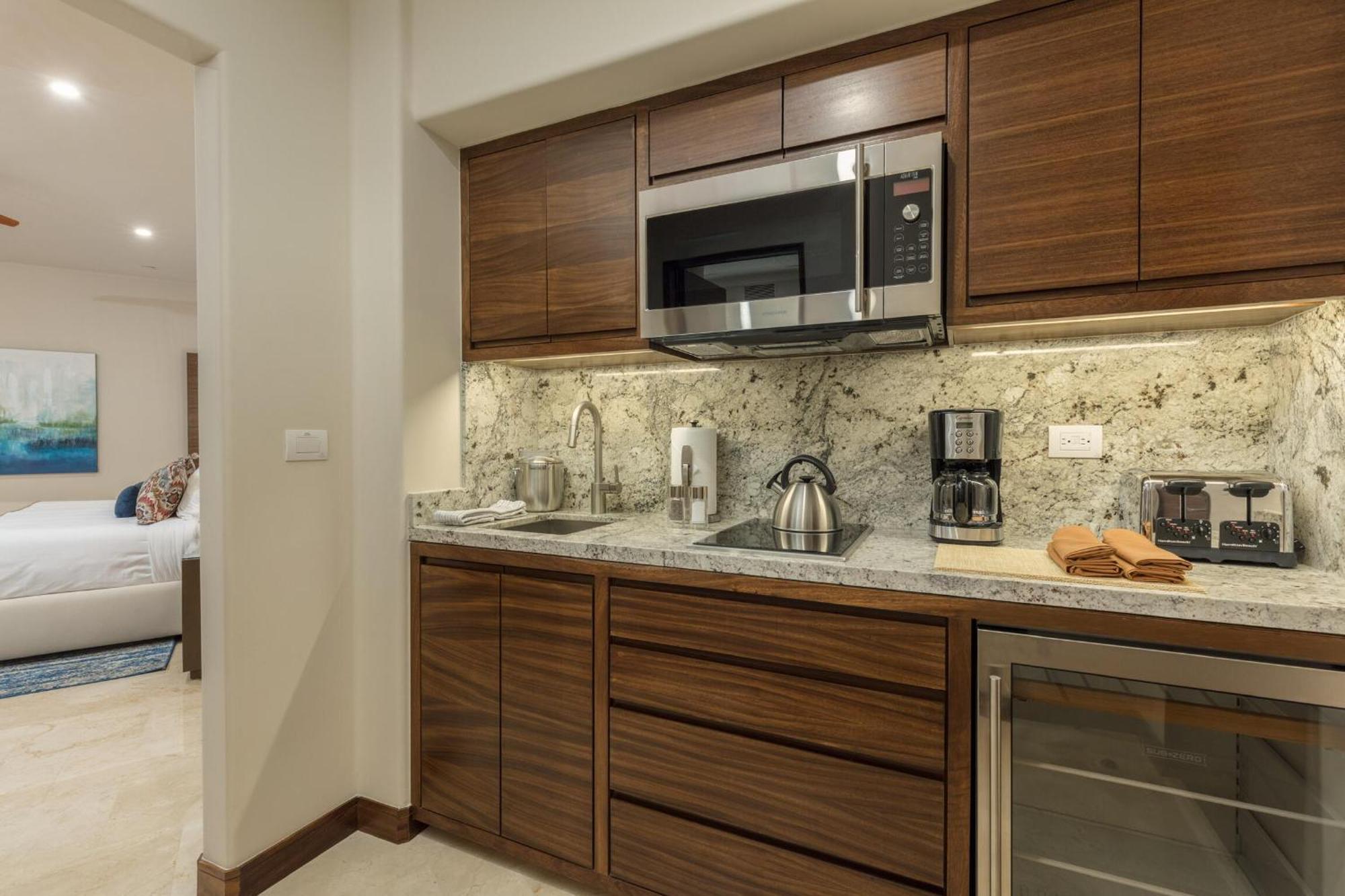 Beachfront Luxury In Exclusive Diamante Golf *