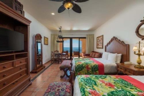 Hacienda Encantada Resort