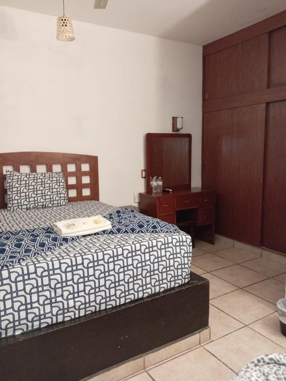 Colonos Cabos Hotel 3*