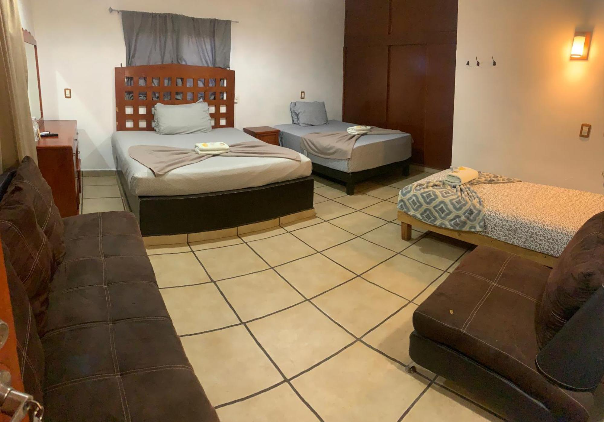 Hotel Colonos Cabos Cabo San Lucas