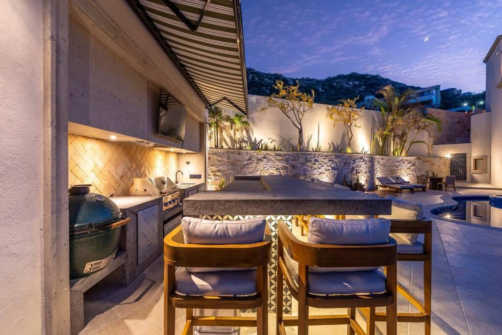 Villa Casa La Pinata 7br - Concierge And Maid Included