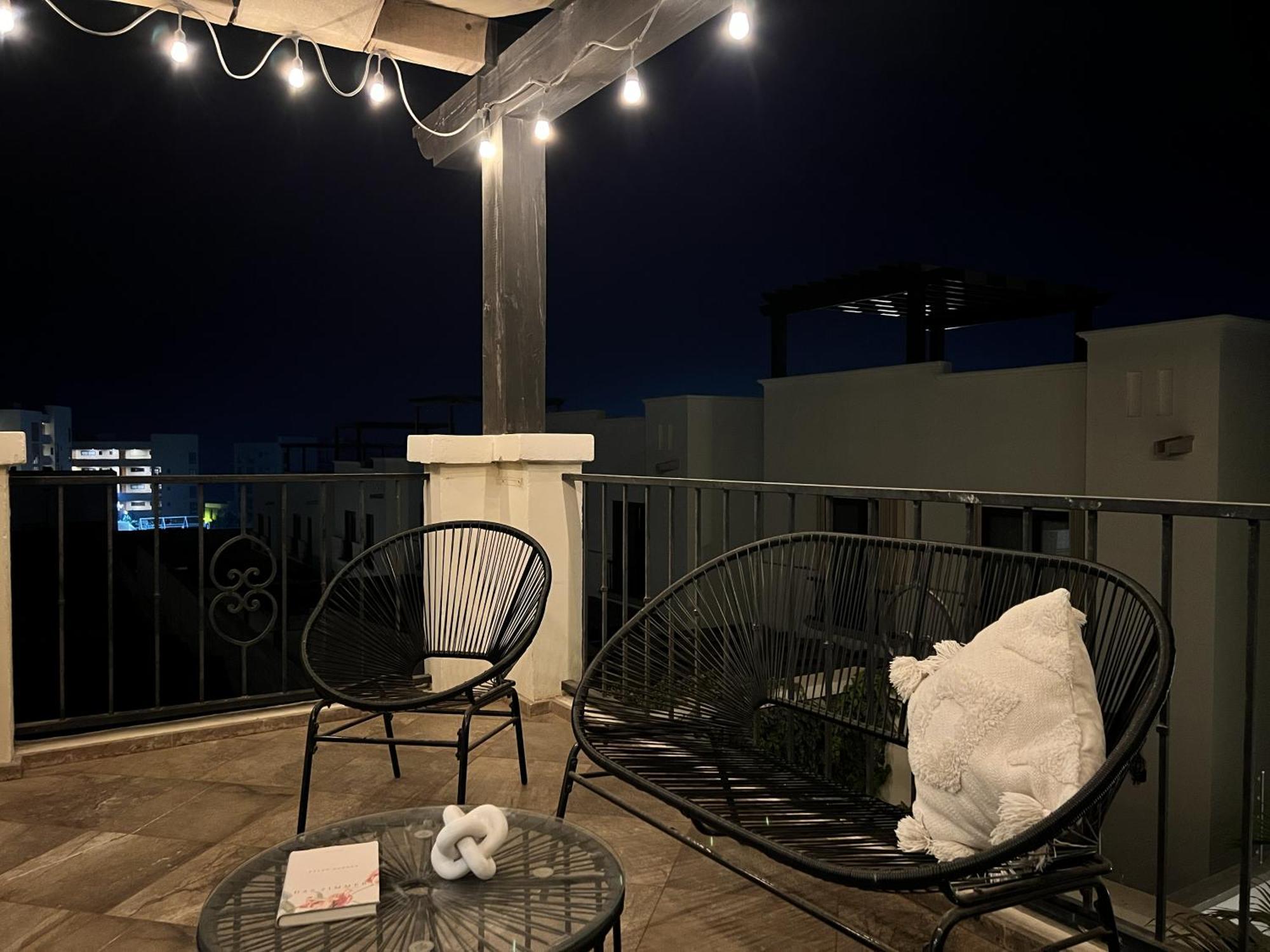Villa Familyhome, Private Hottube&garden, Medanobeach10min *
