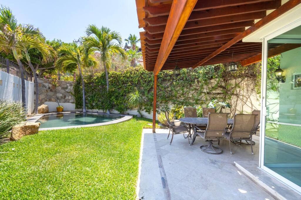 Villa Cola De Ballena In Exclusive El Pedregal At Cabo's Downtown