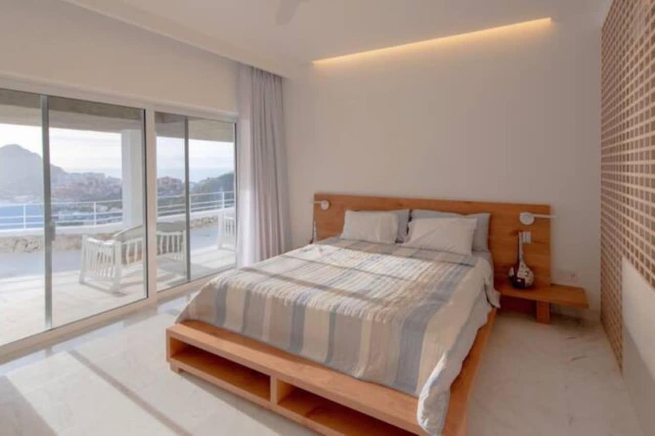 Tanzanita De Law By The Agency Baja Villa *