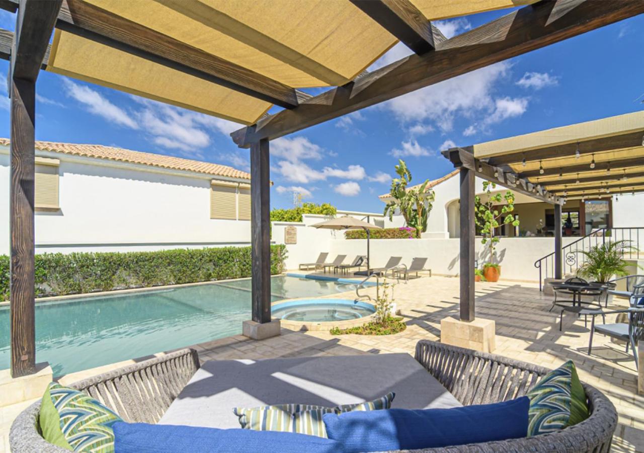 Familyhome, Private Hottube&garden, Medanobeach10min *