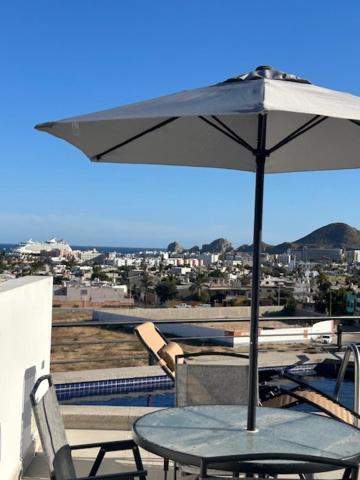 Cabo Manor -Full Work From Home Condo! Book 3 Night Minimum, & Stay Up To 365 Nights Or More! Aparthotel