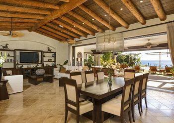 Casa Corona Villa
