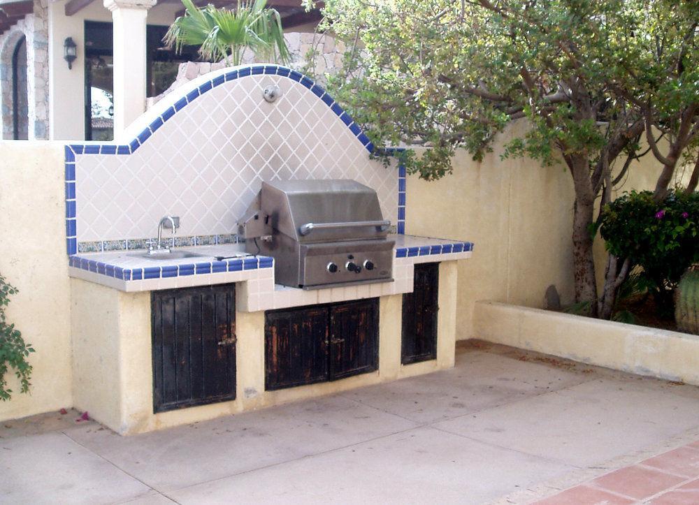 Cabo Vista Apartahotel