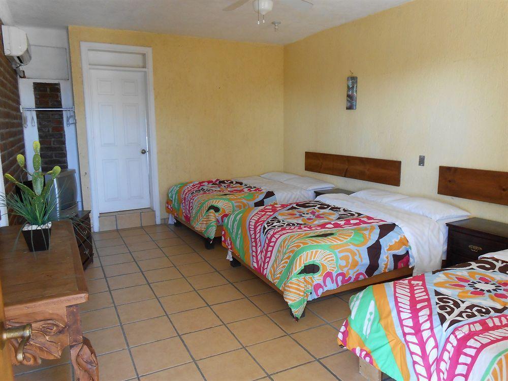 Bajas Cactus Hostal *