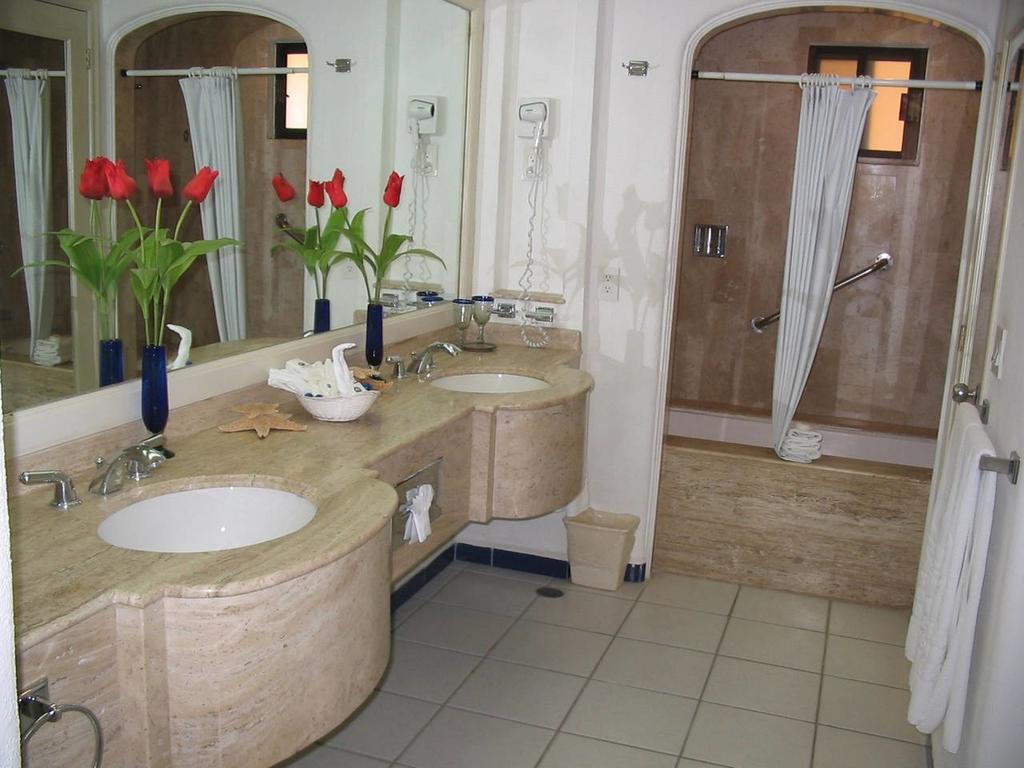 Rated For Value In Cabo! Nautical 1br *