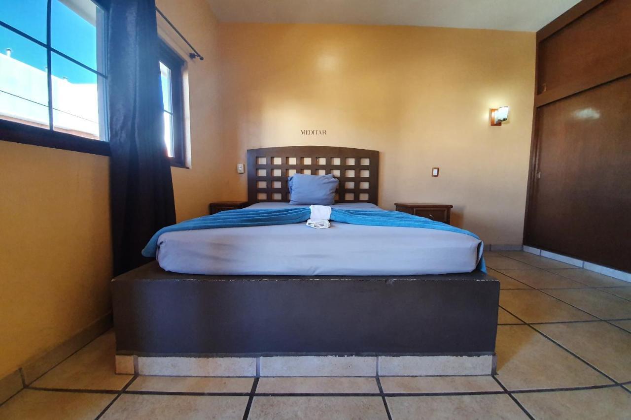Colonos Cabos Hotel
