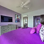 Luxe Mtn Top Retreat With Pool Access And Sea View!