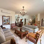 Villa Cola De Ballena, Pedregal @ Cabo\'S Downtown