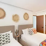 Luxurious Ocean View Apartment