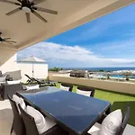 Luxurious New 3Br Condo With Ocean And Arch Views