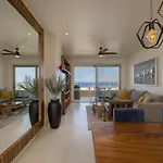 Luxurious New Ocean View 2Br Condo Near Downtown