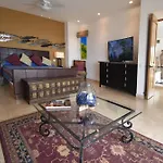 Casa Struthers, Luxury Villa, Beach Access