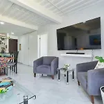Luxurious Sol Marino Suite