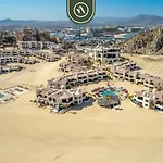Fully Renovated 3 Bedroom Condo - Oceanfront - Pool