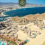 Fully Renovated 3 Bedroom Condo - Oceanfront - Pool