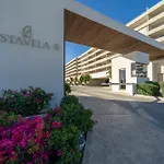 Luxury Condo With Pool, Jacuzzi, And Private Terrace
