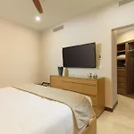 Beachfront 2 Bdrm Condo In Exclusive Diamante Golf