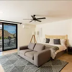 Villa De 6 Recamaras Con Vistas Al Mar En Pedregal