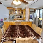 Casa Cabo, Bungalow & Surf