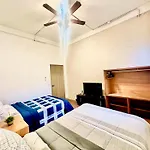 Departamento Centrico, 2 Habitaciones , 4 Camas Matrimoniales, 1 Bano Completo, 1 Estacionamiento